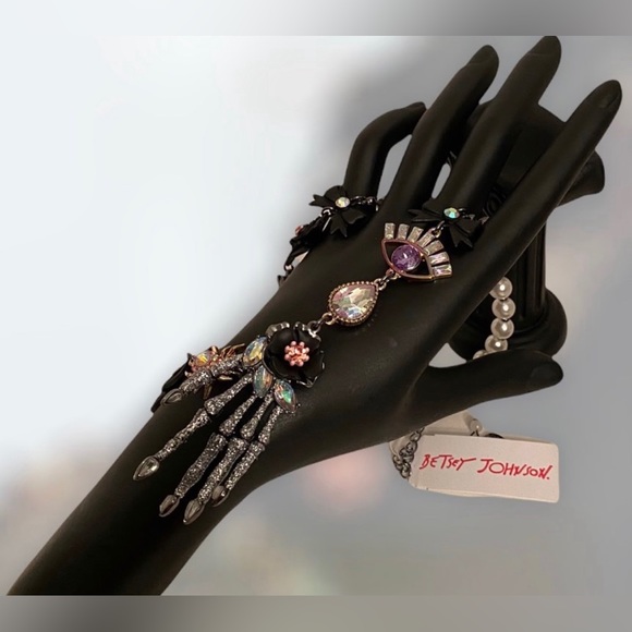 New BETSEY JOHNSON HALLOWEEN NECKLACE - Picture 1 of 13